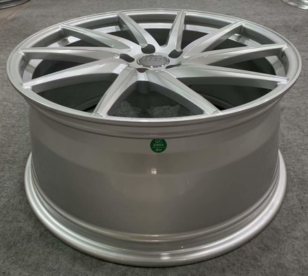 Η ασημένια συνήθεια Vossen CVT τελειώνει τις σφυρηλατημένες ρόδες