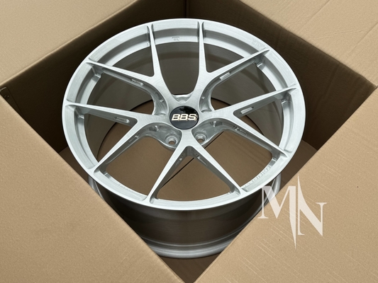 BBS FI R τροχούς σε βουρτσισμένο ασήμι για πώληση GT3 M2 Custom σφυρηλατημένα ελαστικά διαθέσιμα
