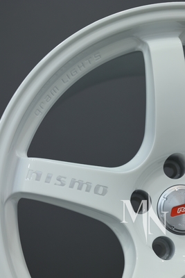 Προσαρμοσμένα σφυρηλατημένα NISMO Rays 57CR τροχούς 370Z 350Z Clubsport λευκά ελαστικά